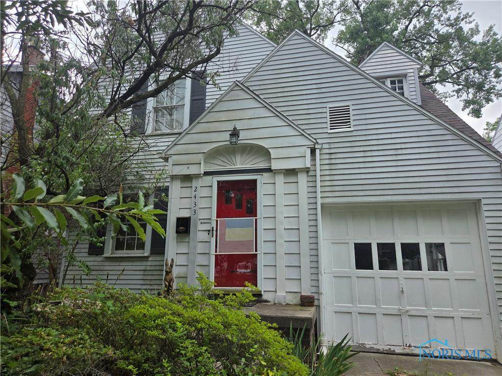 2433 Georgetown Avenue - Photo 1