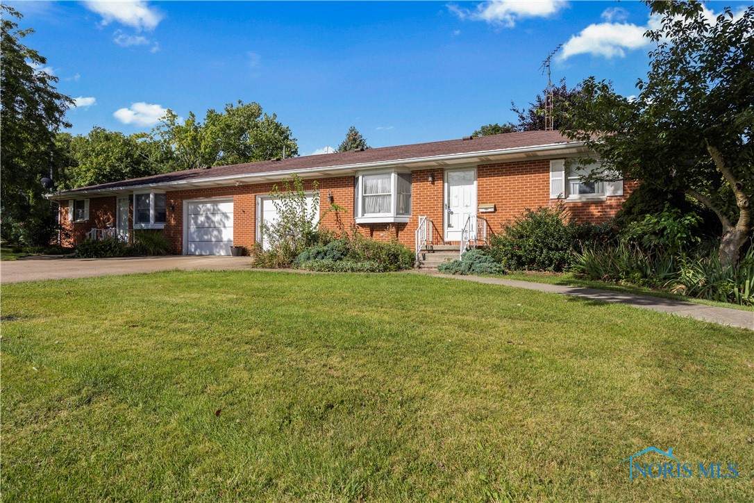 718 Vine Avenue - Photo 1