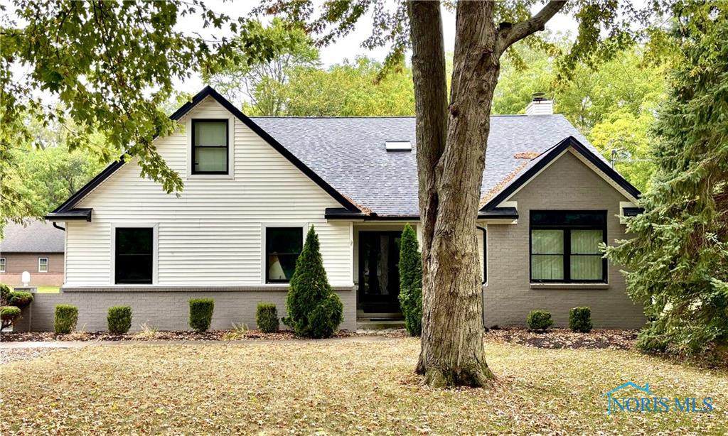 872 Cherry Street - Photo 1