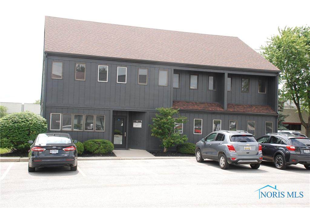 1605 Perrysburg Holland Road - Photo 1