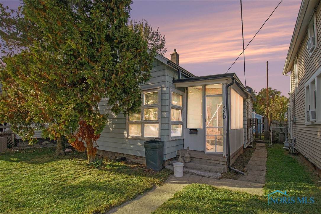 570 Orchard Street - Photo 1