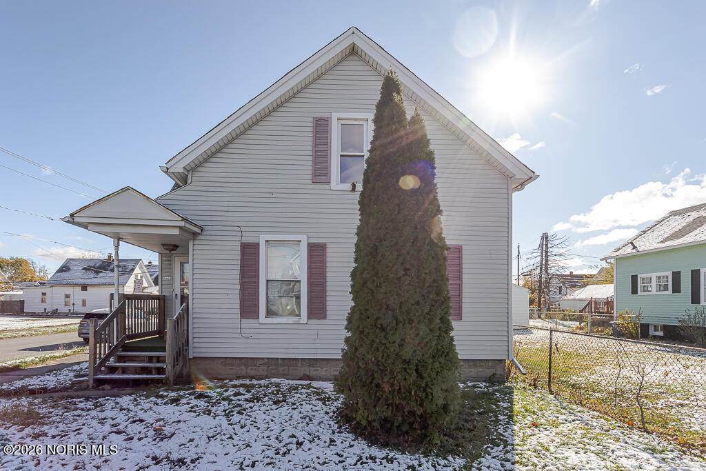 1320 Mott Avenue - Photo 1