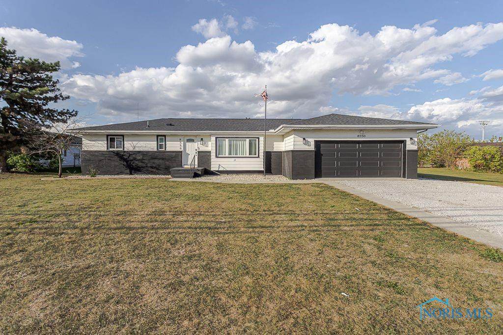 8550 Avenue Road - Photo 1