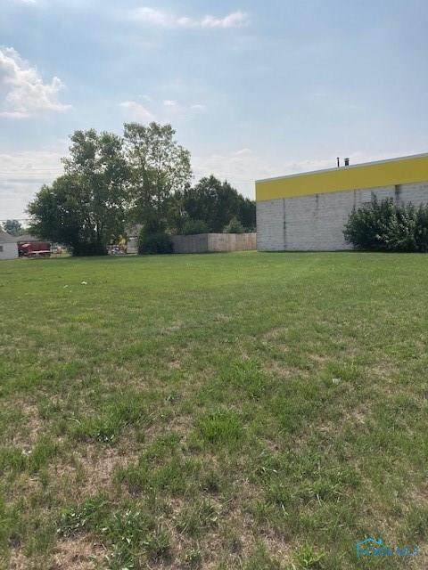 945 Clinton Street - Photo 1