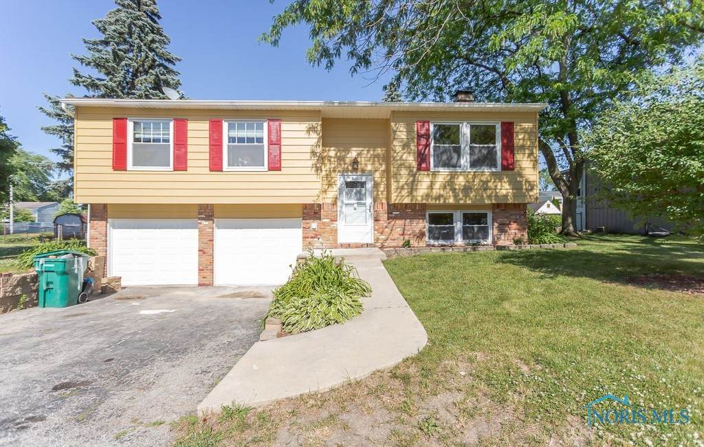 2423 Jamestown Drive - Photo 1
