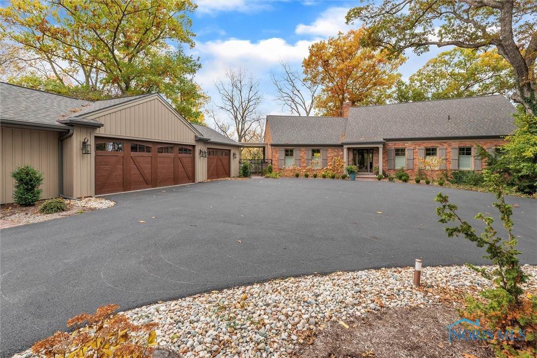 23779 River Road - Photo 1