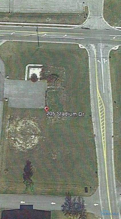 205 Stadium Drive - Photo 1
