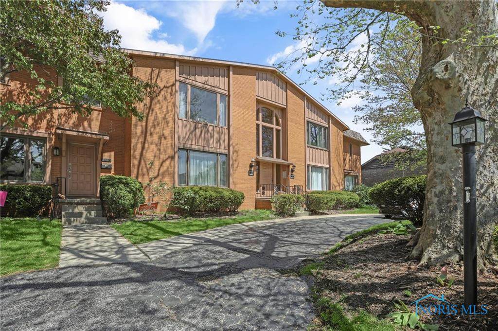 6626 Kingsbridge Drive - Photo 1