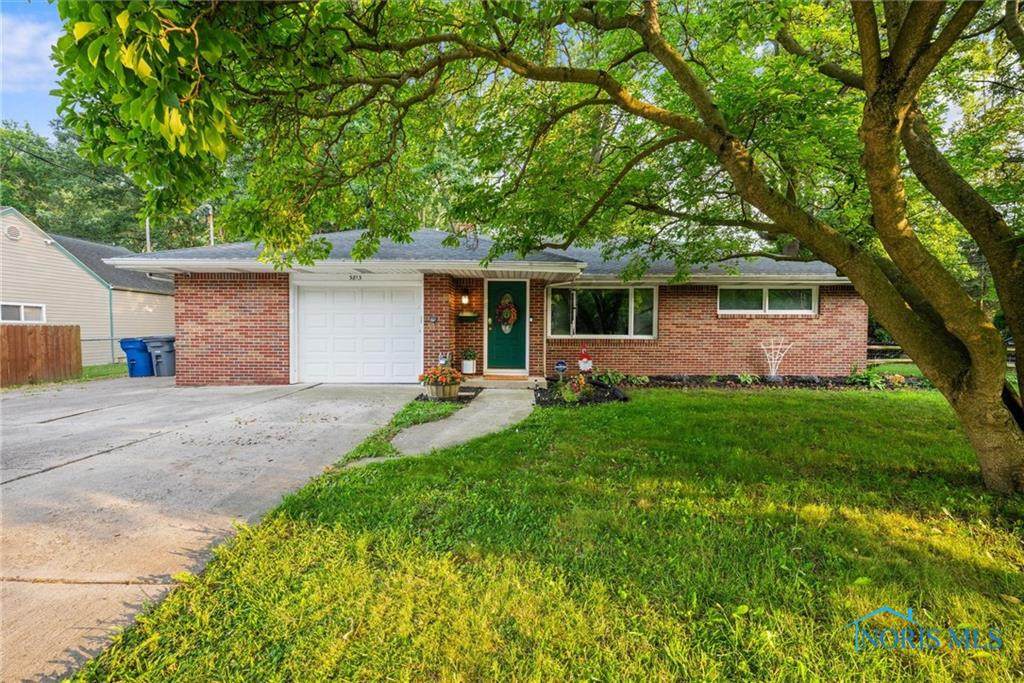 3813 Glendale Avenue - Photo 1