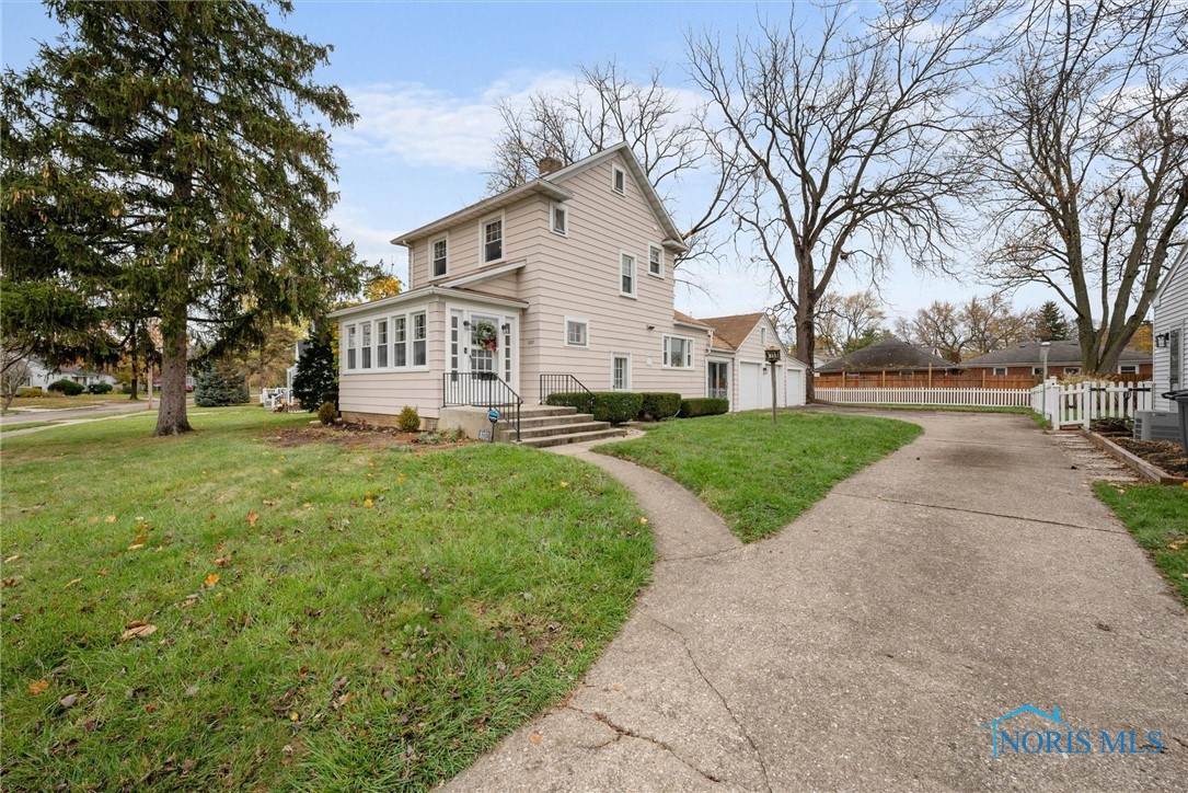 3237 Penrose Avenue - Photo 1
