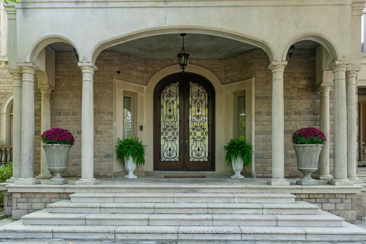 https://bt-photos.global.ssl.fastly.net/toronto/1280_boomver_1_C12022763-1.jpg