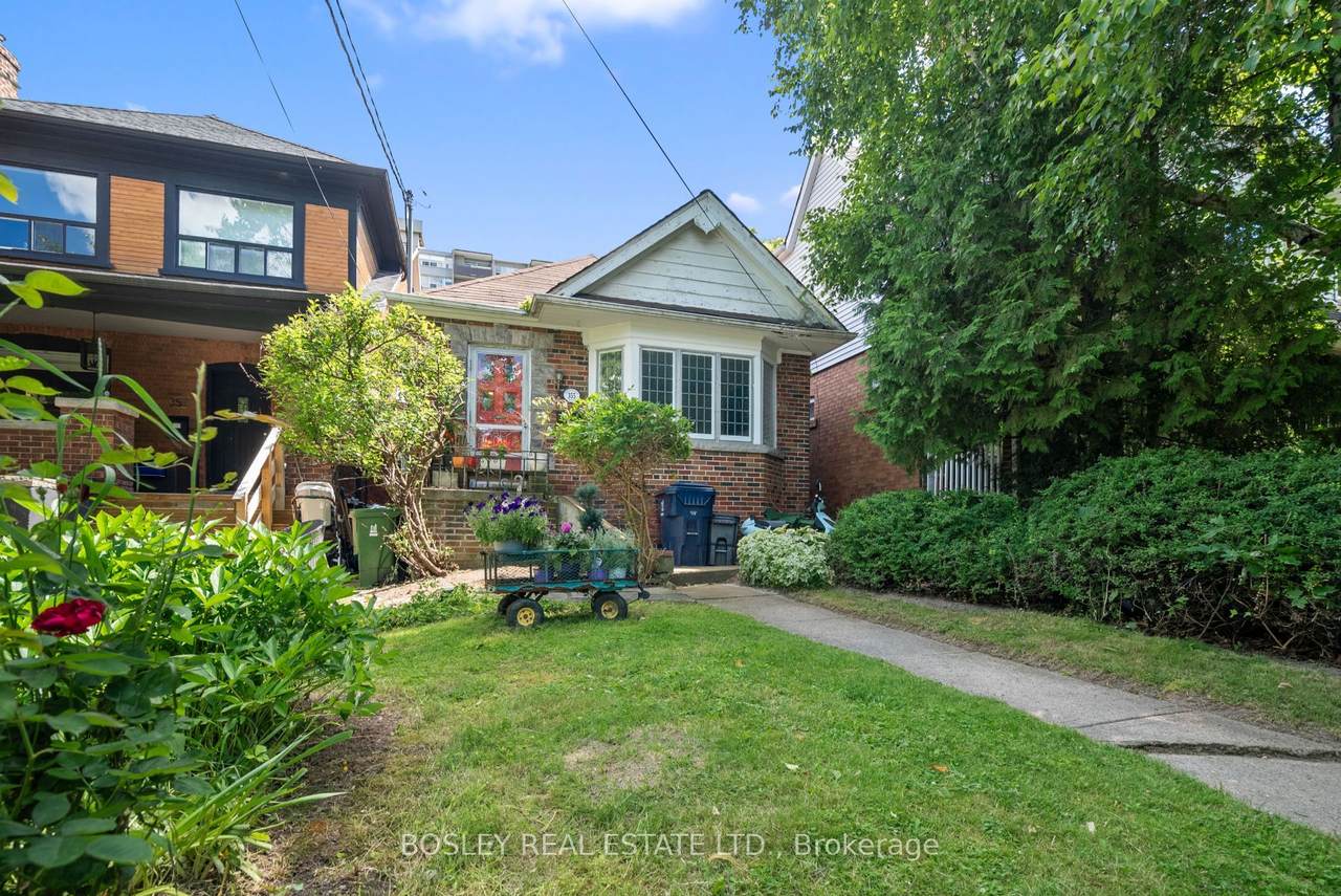 355 Roehampton Avenue - Photo 1
