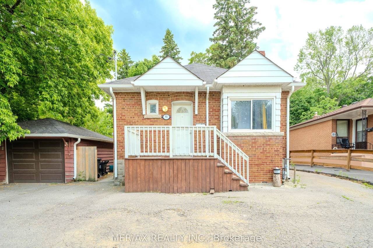 91 Steeles Avenue - Photo 1
