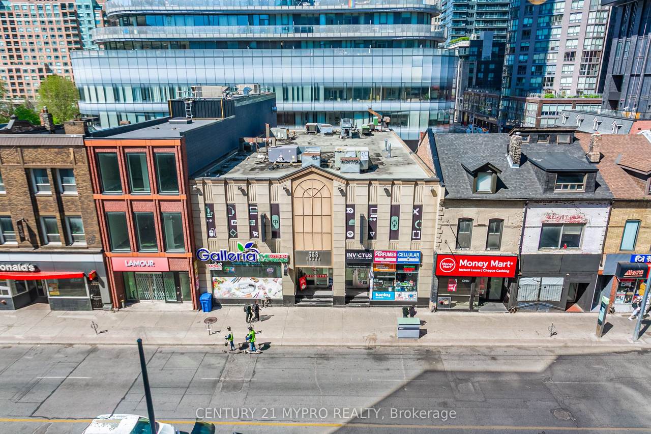 555 Yonge Street - Photo 1