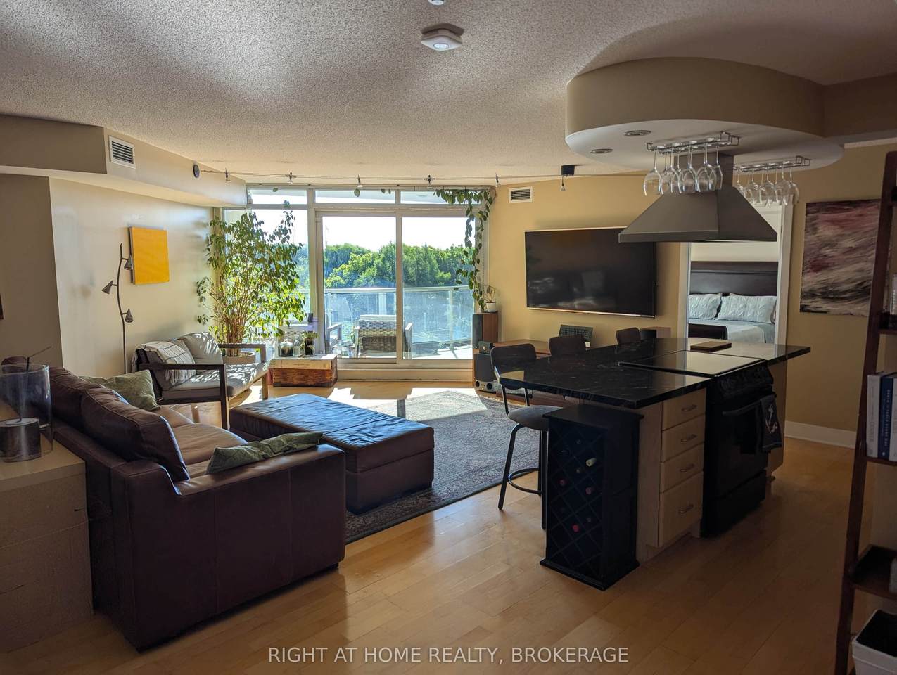 550 Queens Quay W Quay - Photo 1