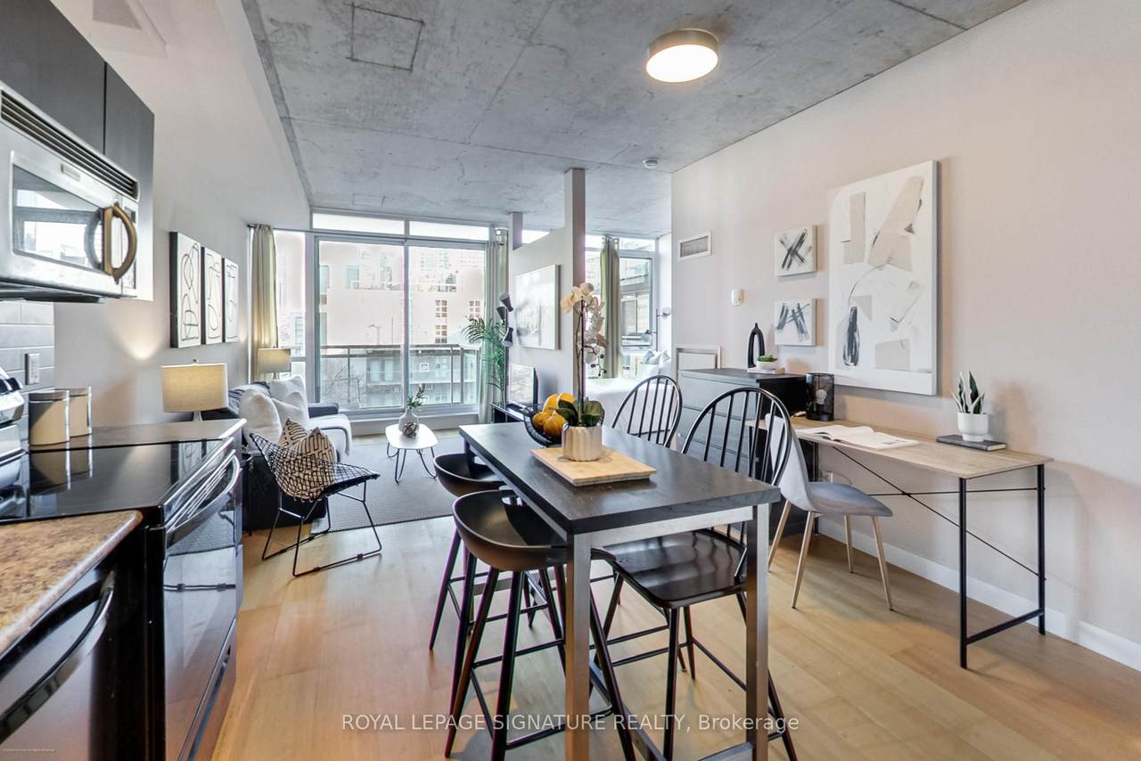 38 Niagara Street - Photo 1