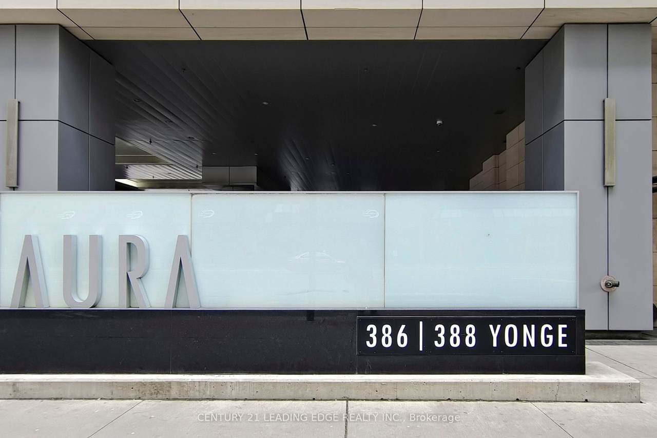 386 Yonge Street - Photo 1