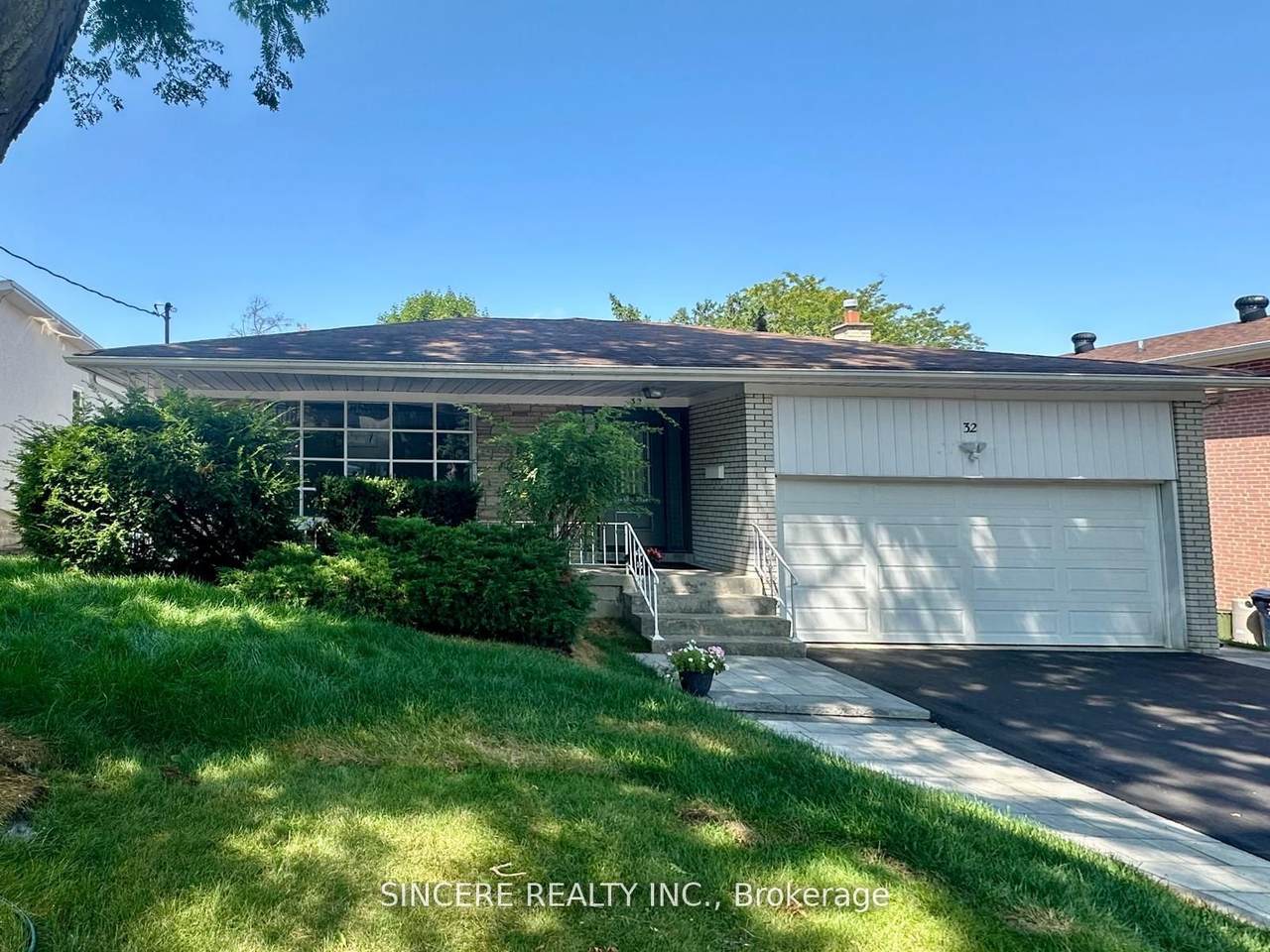 32 Colonnade Road - Photo 1