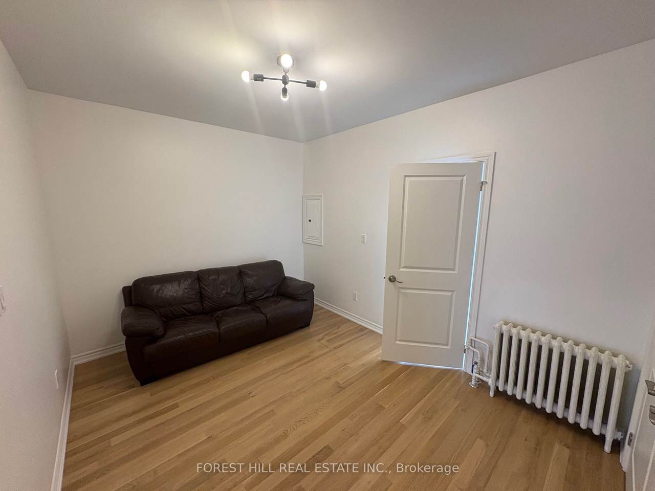 756 Queen Street - Photo 1