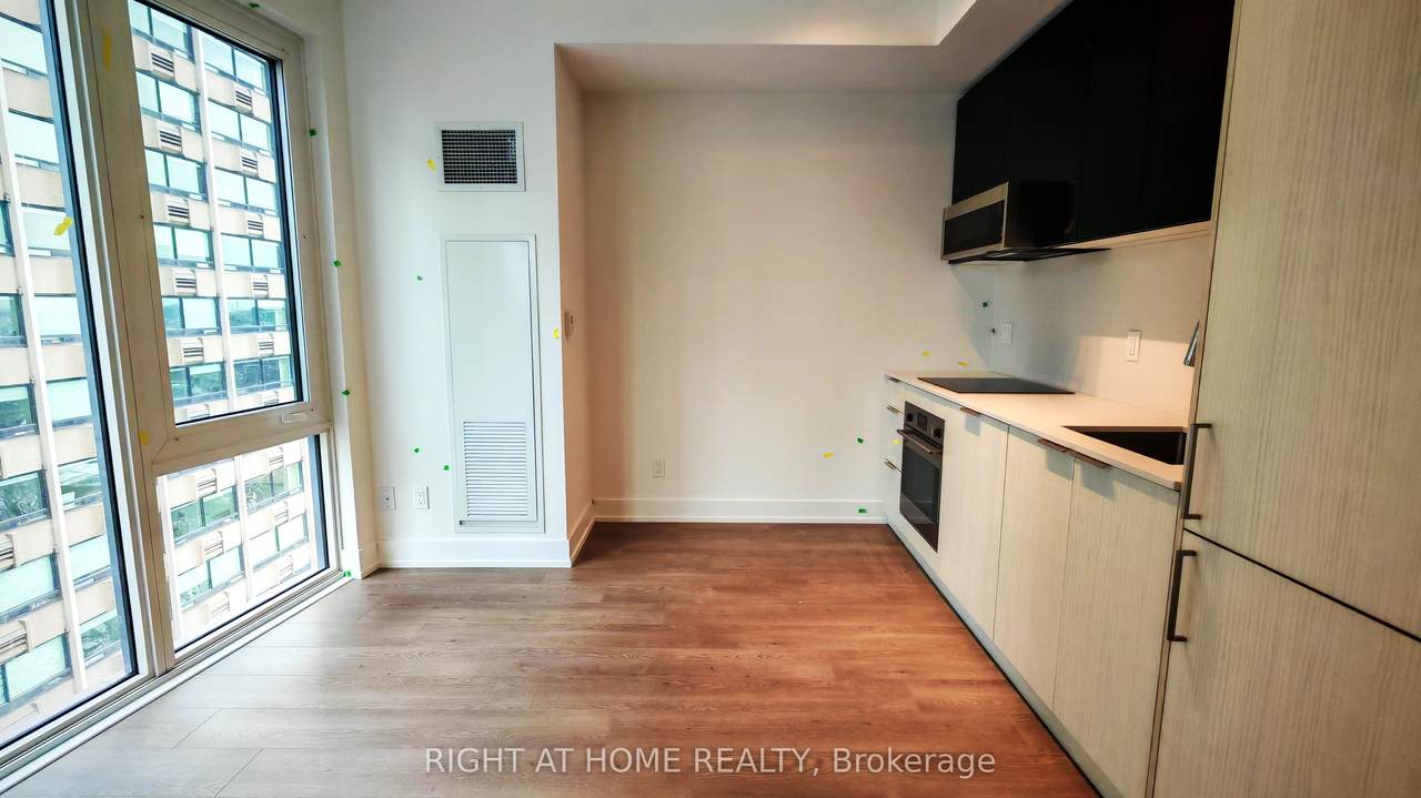 308 Jarvis Street - Photo 1