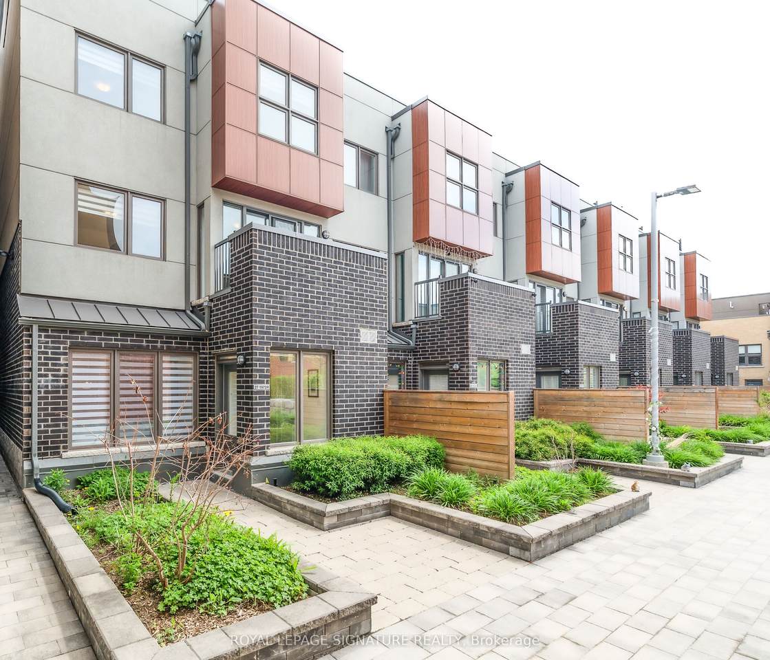 1972 Victoria Park Avenue - Photo 1