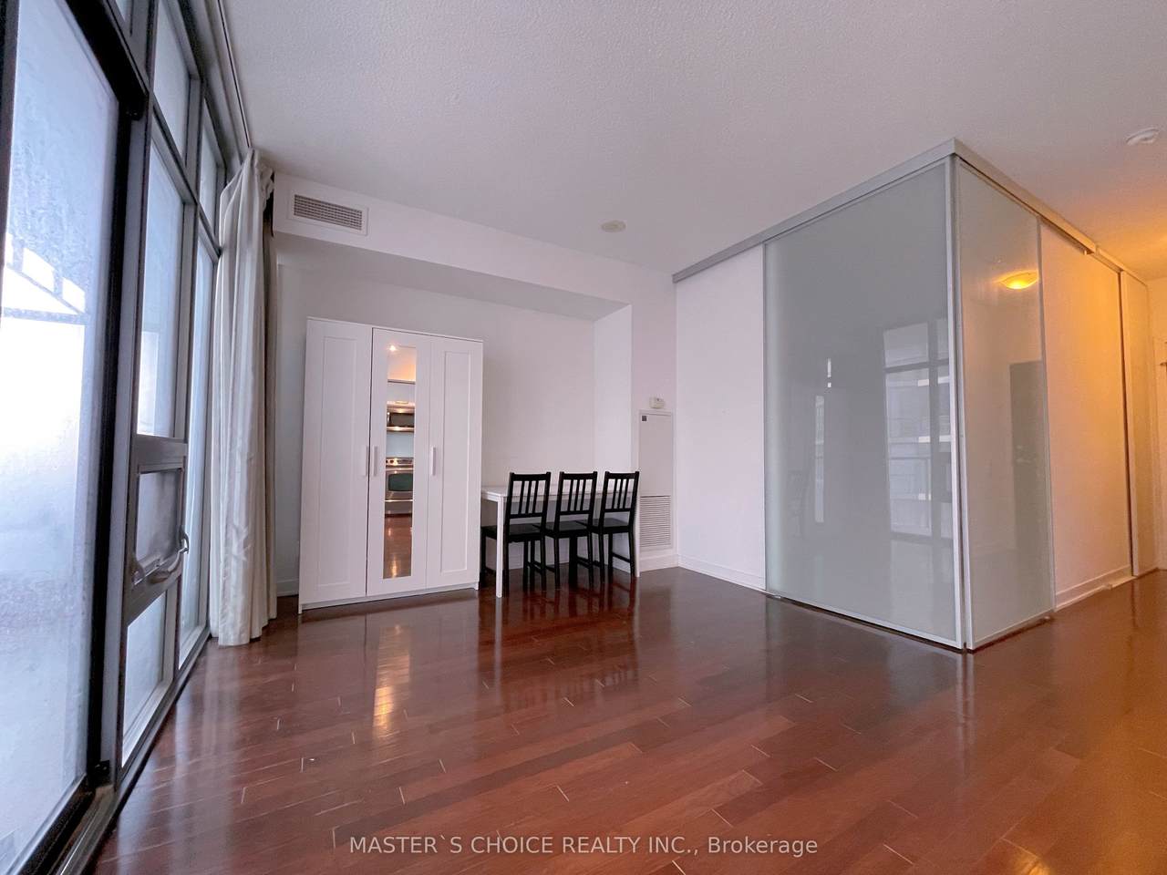 33 Charles Street - Photo 1