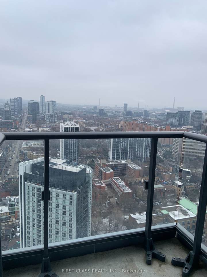 251 Jarvis Street - Photo 1