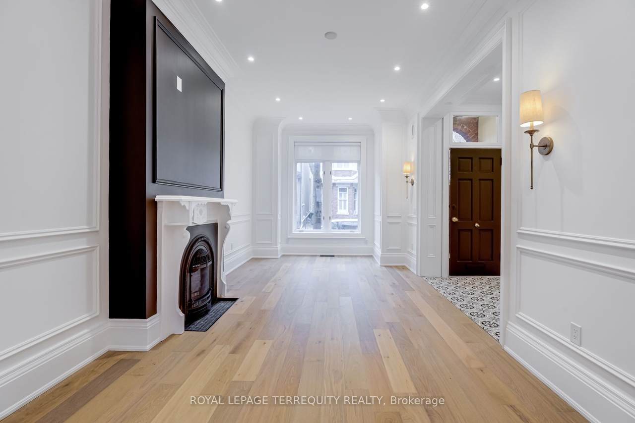 5 Aberdeen Avenue - Photo 1