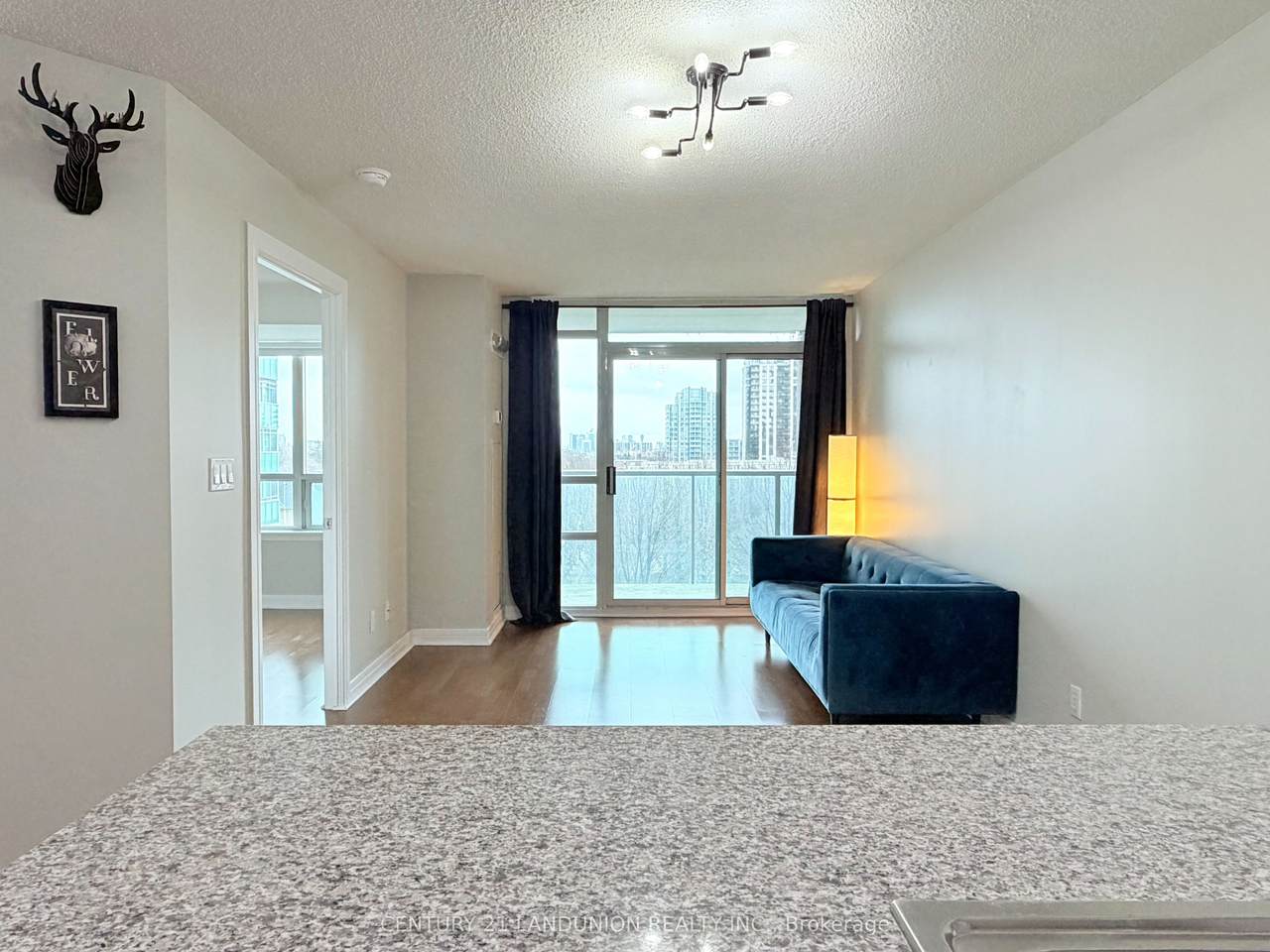 18 Harrison Garden Boulevard - Photo 1