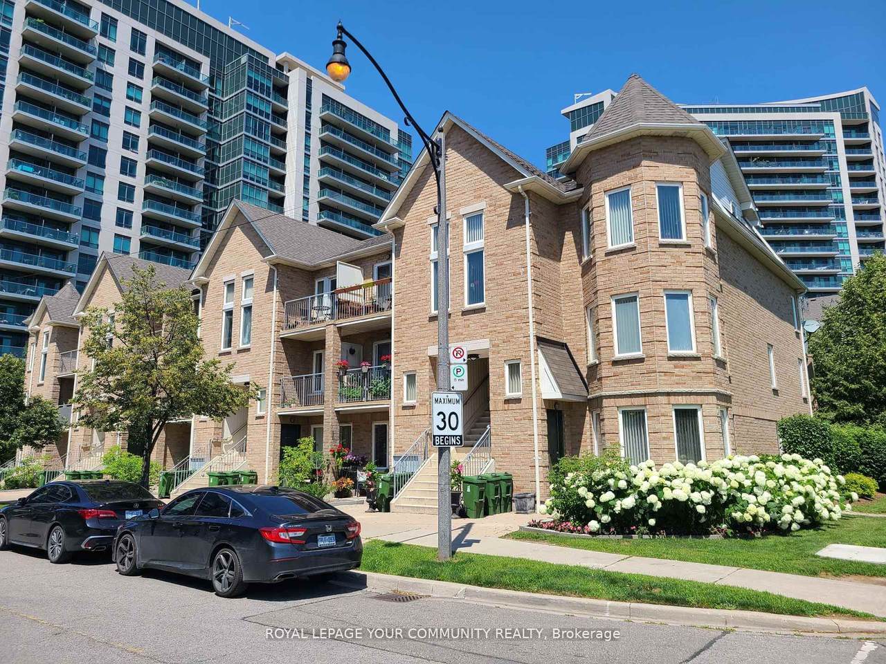 130 Vanderhoof Avenue - Photo 1