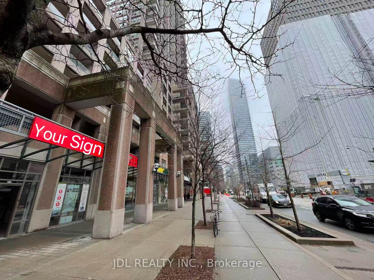 925 Bay Street - Photo 1