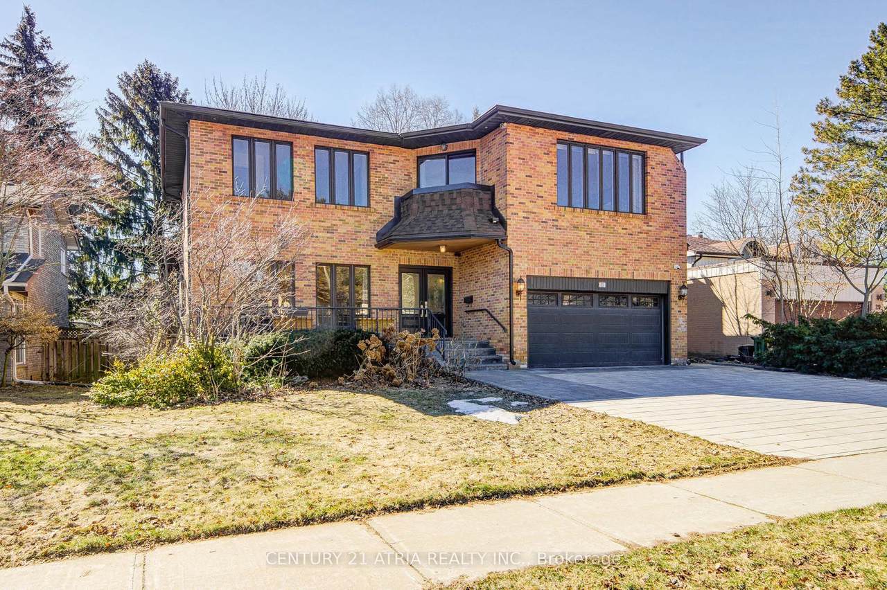 27 Denlow Boulevard - Photo 1