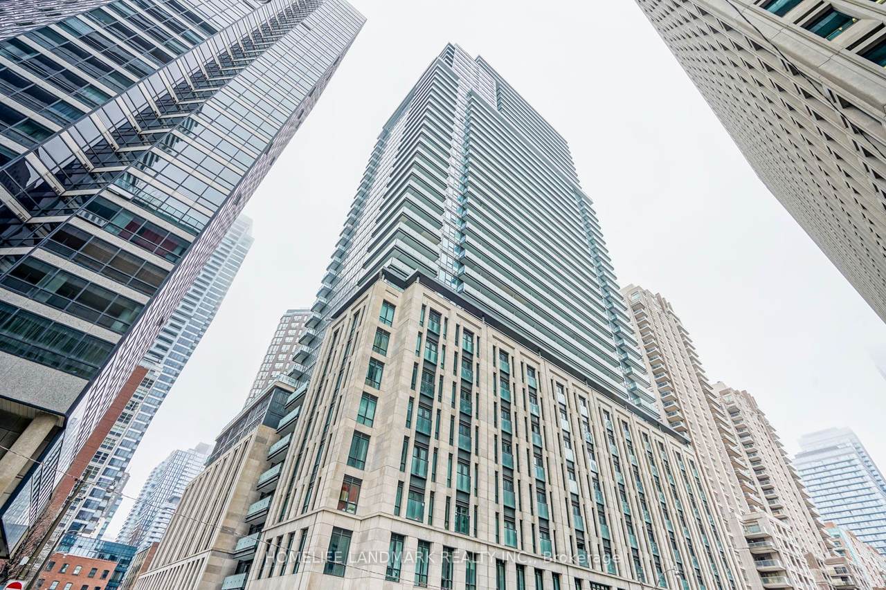 955 Bay Street - Photo 1