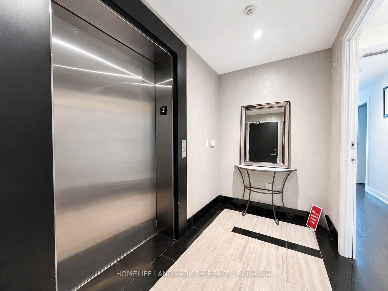 https://bt-photos.global.ssl.fastly.net/toronto/1280_boomver_1_C13612372-1.jpg