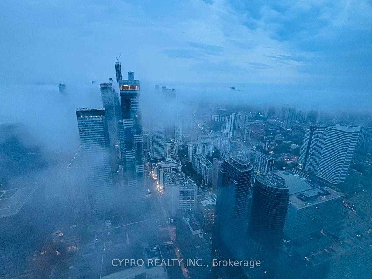 388 Yonge Street - Photo 1