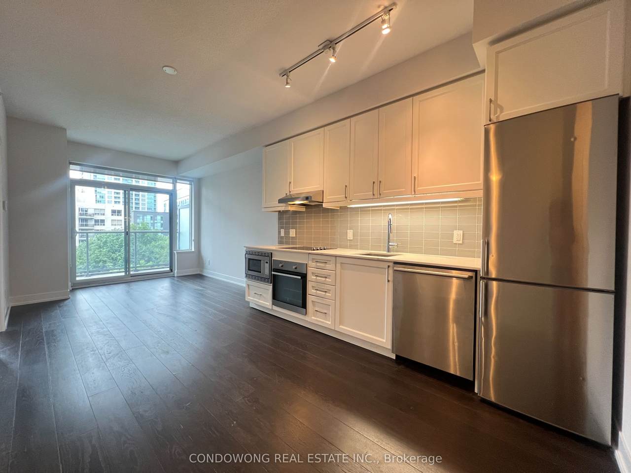 7 Kenaston Gardens - Photo 1