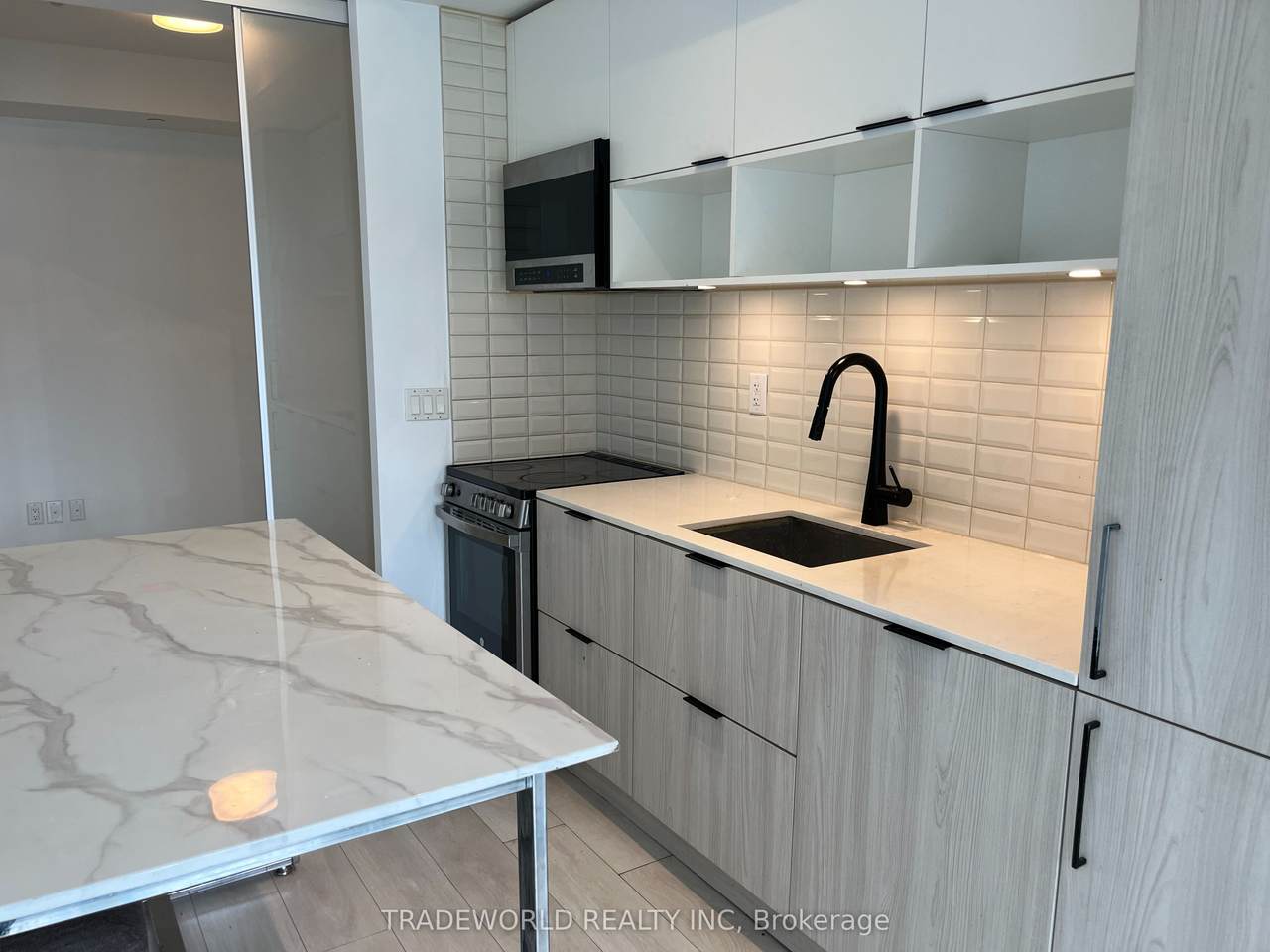 https://bt-photos.global.ssl.fastly.net/toronto/1280_boomver_1_C13621744-1.jpg