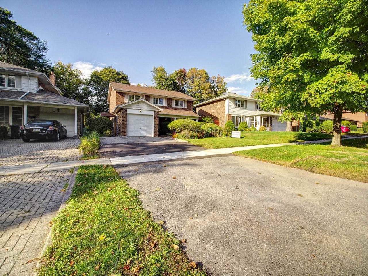 48 Mcnicoll Ave - Photo 1