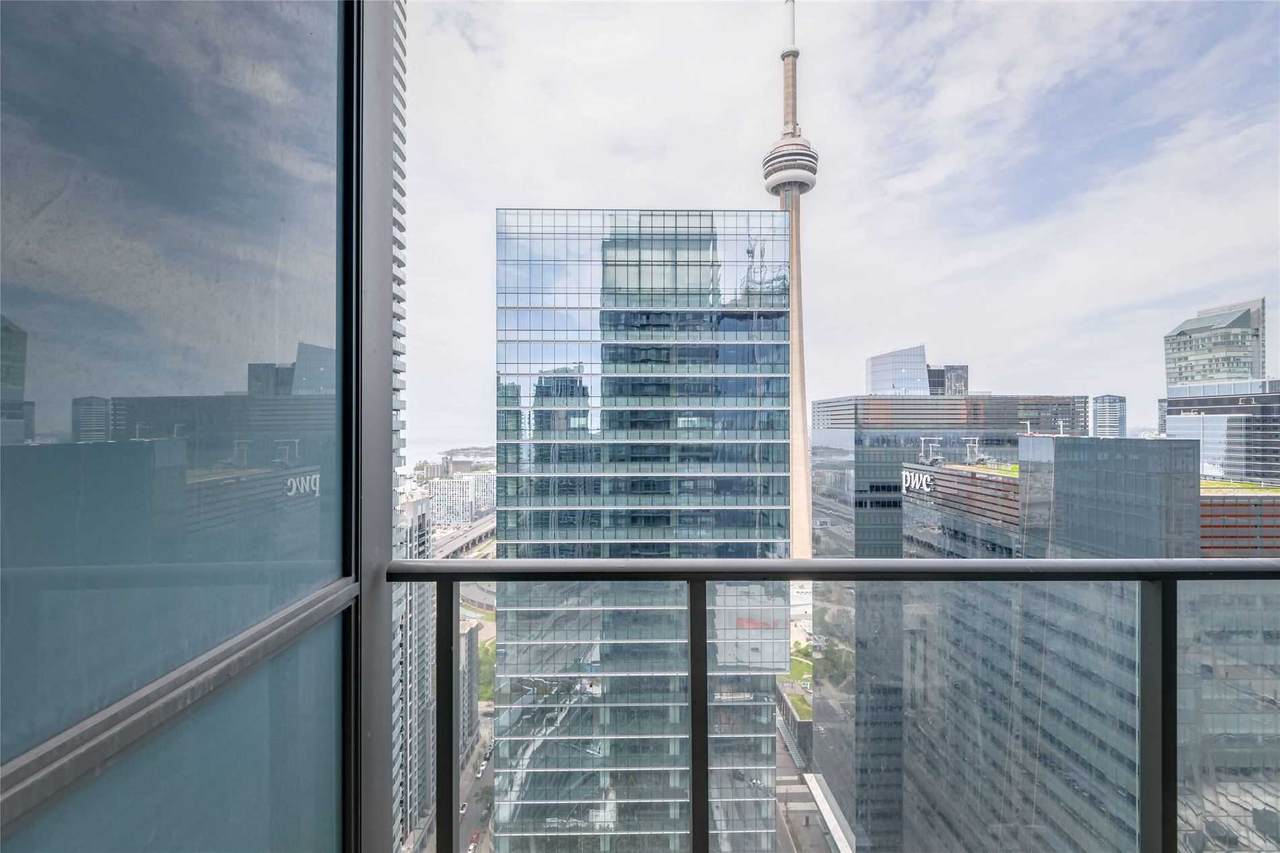 65 Bremner Blvd - Photo 1