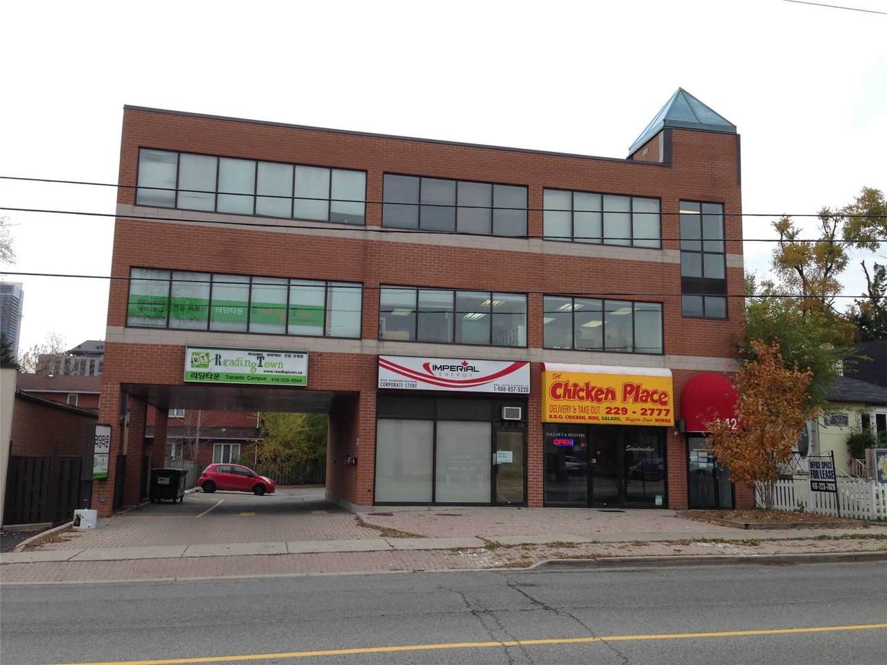142 Willowdale Ave - Photo 1
