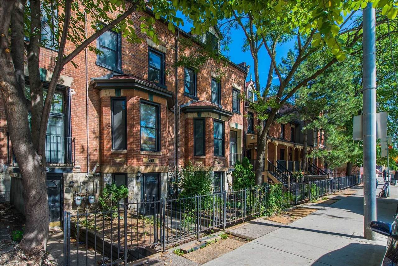 360A Dundas St - Photo 1
