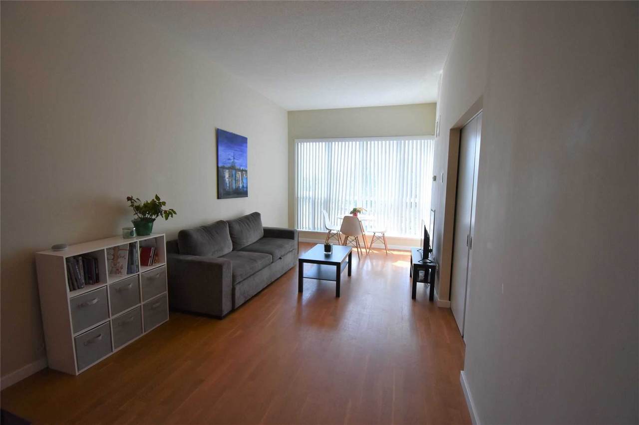 218 Queens Quay - Photo 1