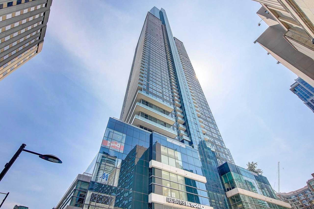 386 Yonge St - Photo 1