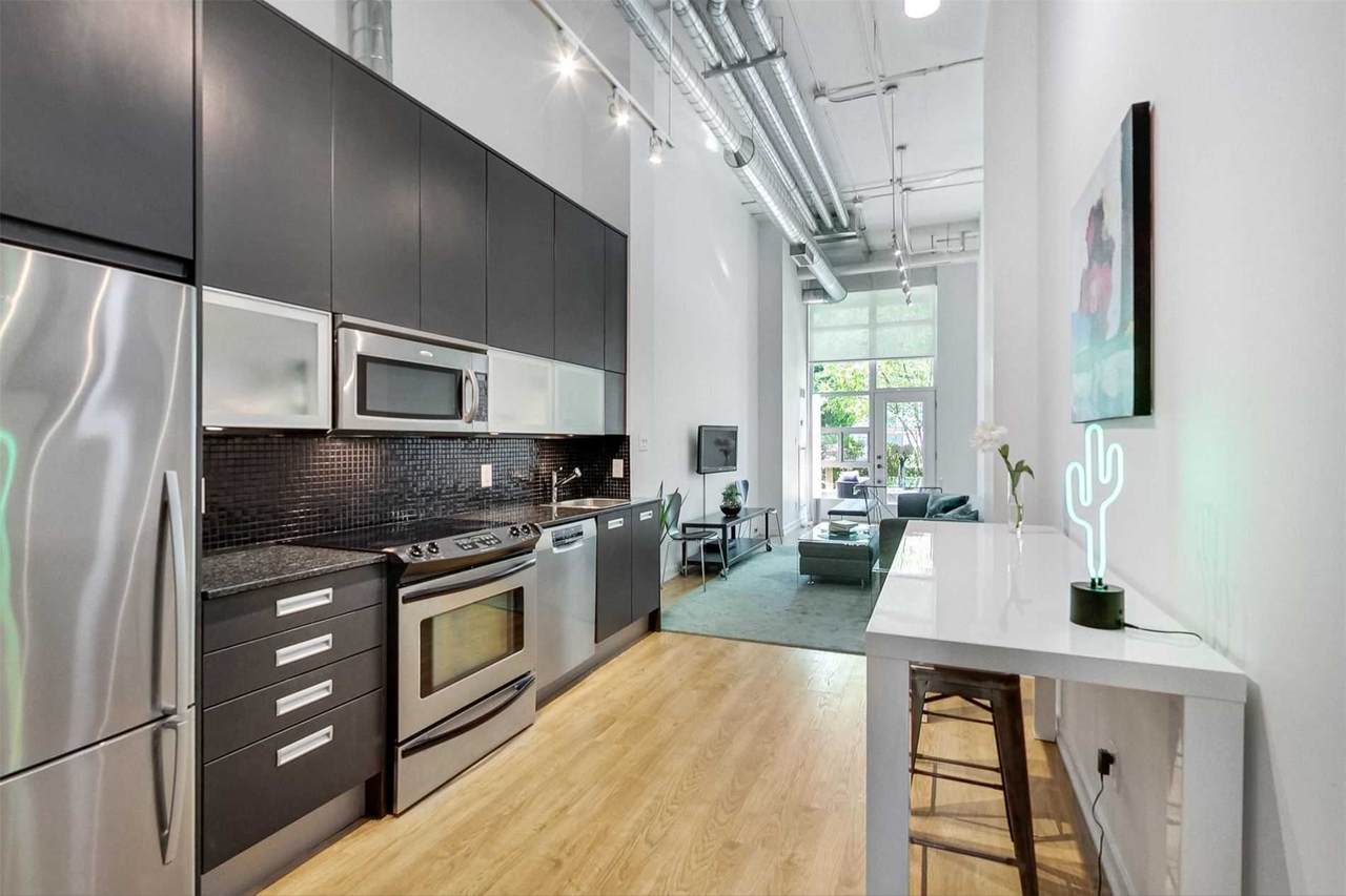 380 Macpherson Ave - Photo 1
