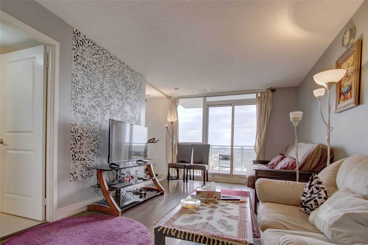 23 Sheppard Ave - Photo 1