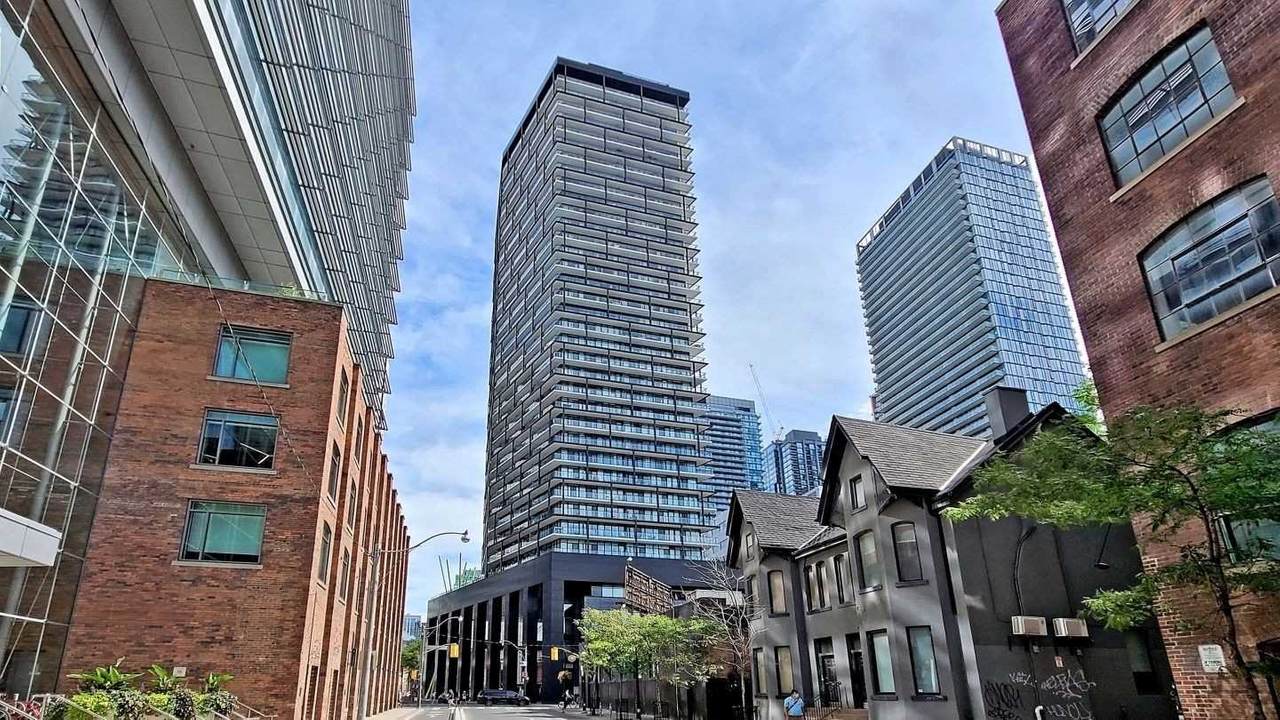 125 Peter St - Photo 1