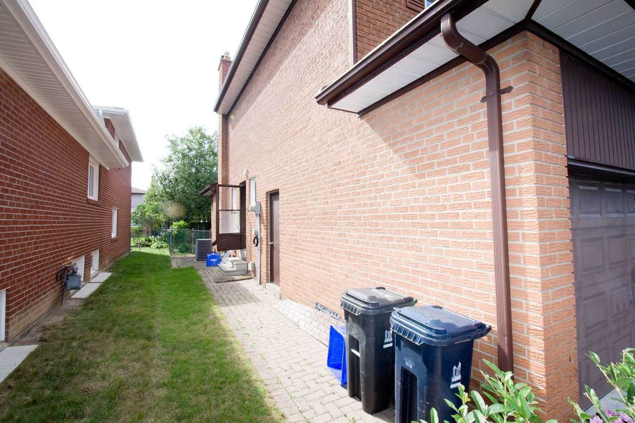 43 Rockland Dr - Photo 1