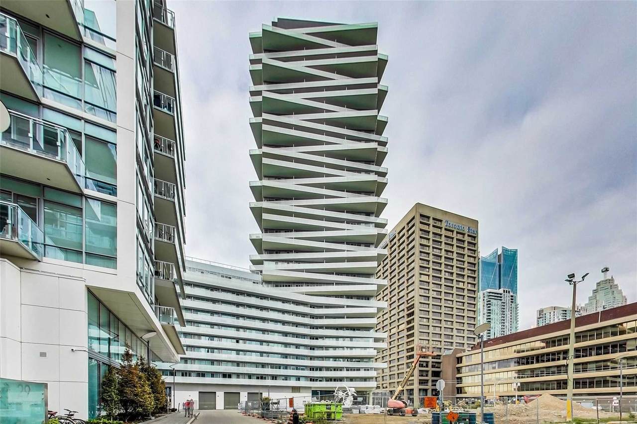 15 Queens Quay St - Photo 1
