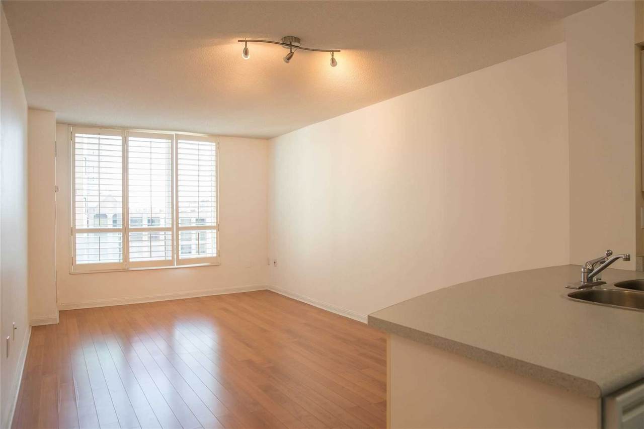 109 Front St - Photo 1