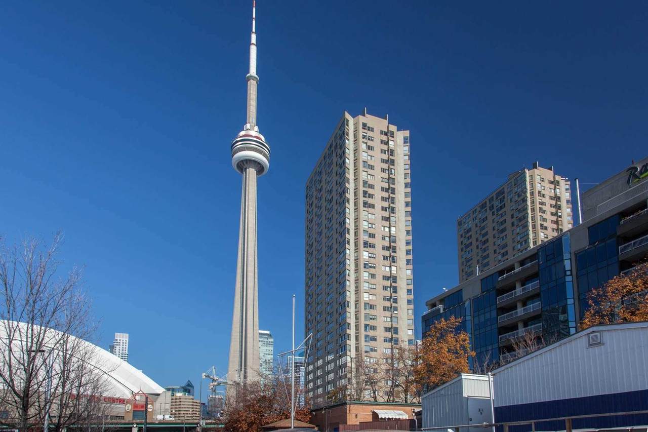 270 Queens Quay - Photo 1
